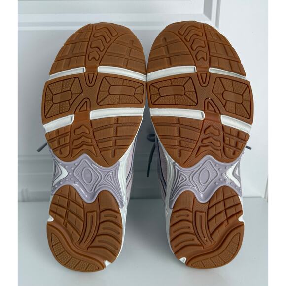 Vionic 23 Walk Sneakers - Size 7.5 Wide - Picture 7 of 8